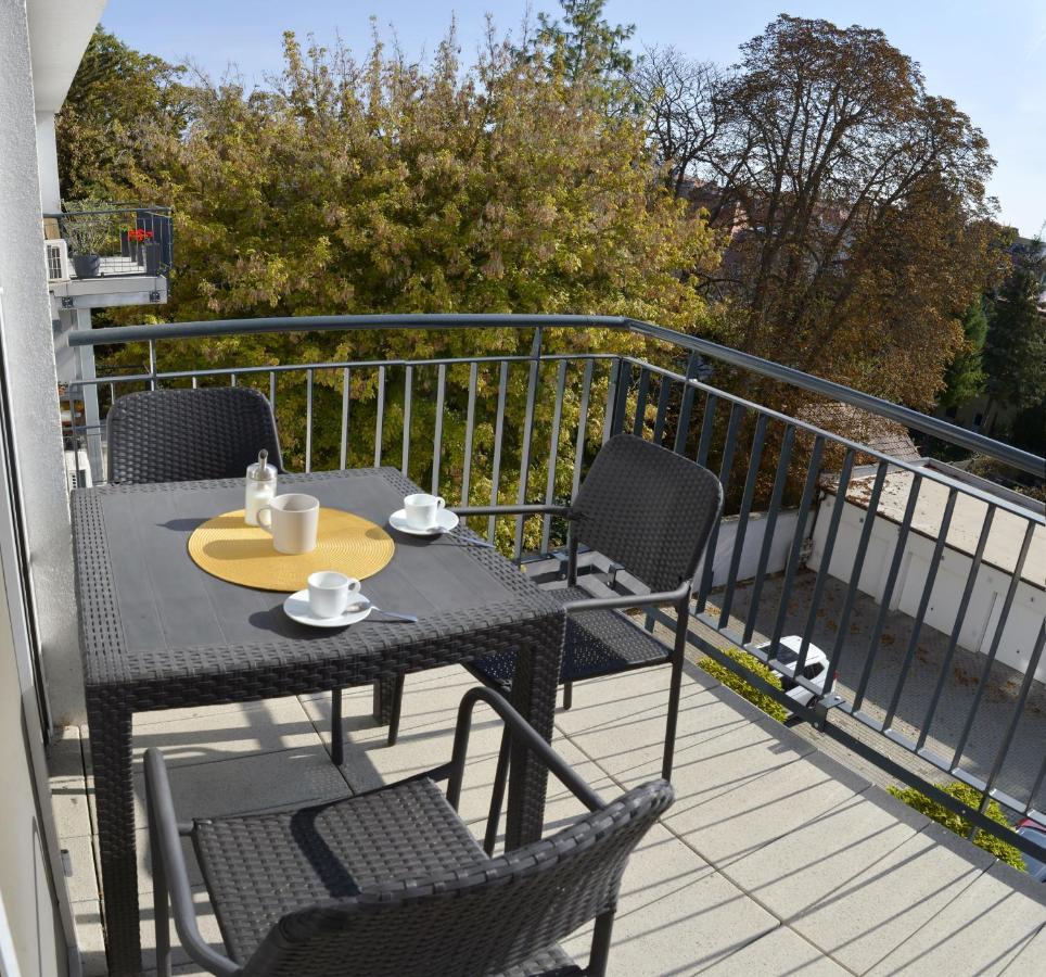 Sunshine Apartman With Free Parking Győr Eksteriør bilde